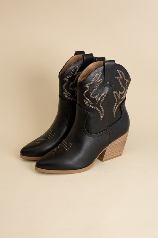 BLAZING-S WESTERN BOOTS - Happily Ever Atchison Shop Co.