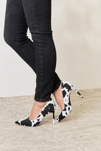 Melody 4" Closed Toe Heels - Happily Ever Atchison Shop Co.