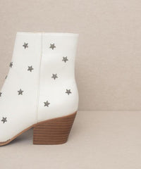 OASIS SOCIETY Ivanna - Star Studded Western Boots - Happily Ever Atchison Shop Co.