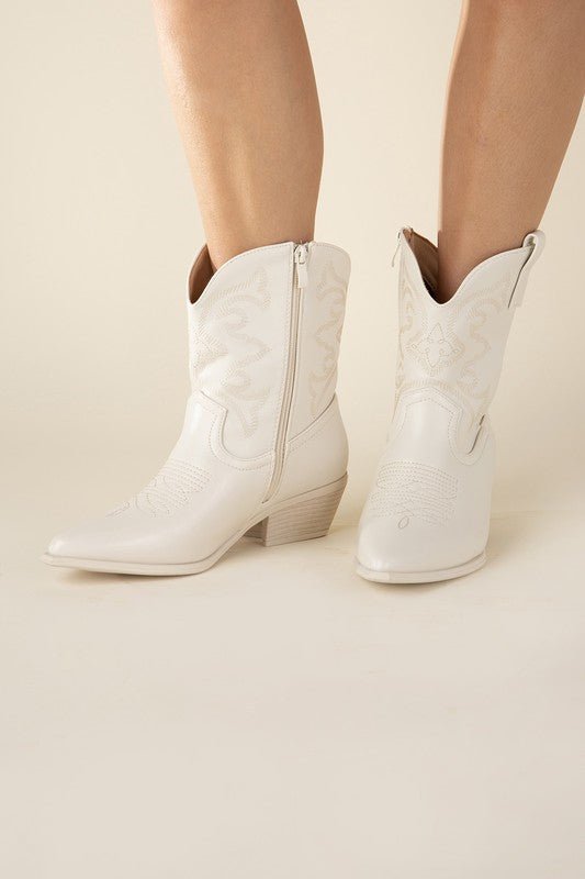 WILLA - 1 Western Boots - Happily Ever Atchison Shop Co.