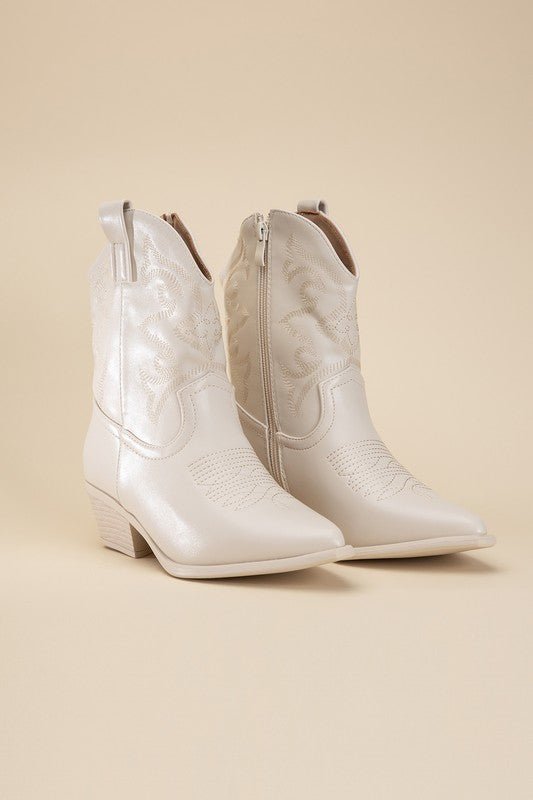 WILLA - 1 Western Boots - Happily Ever Atchison Shop Co.