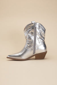 WILLA - 1 Western Boots - Happily Ever Atchison Shop Co.